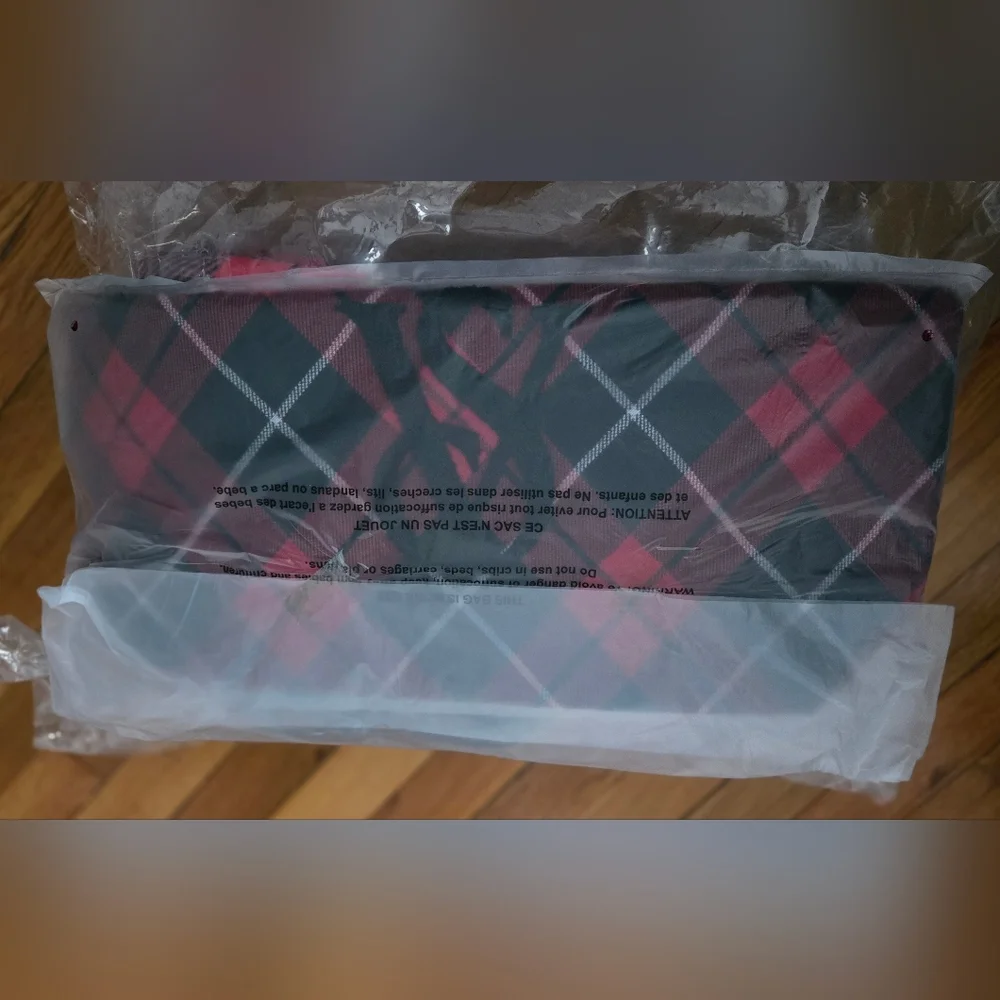 Victorias Secret Red and Black Plaid Tote Bag & Fleece Blanket - NWT